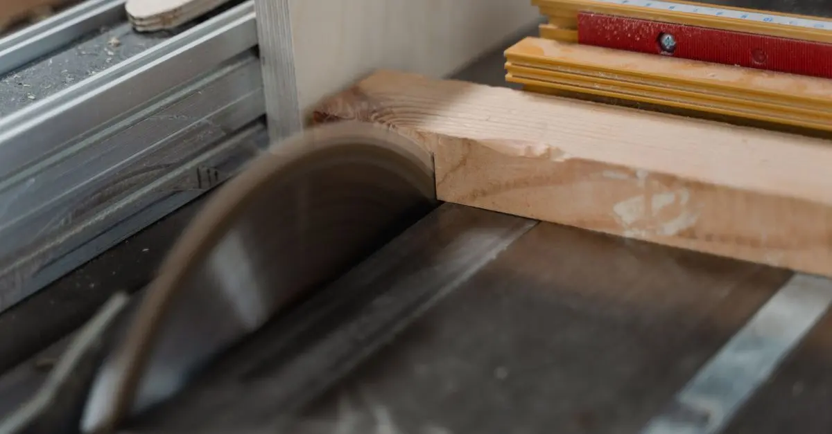 Le Rôle de la Vibration dans la Découpe du Bois